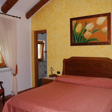Rabbit Guest House Аджерола Екстериор снимка